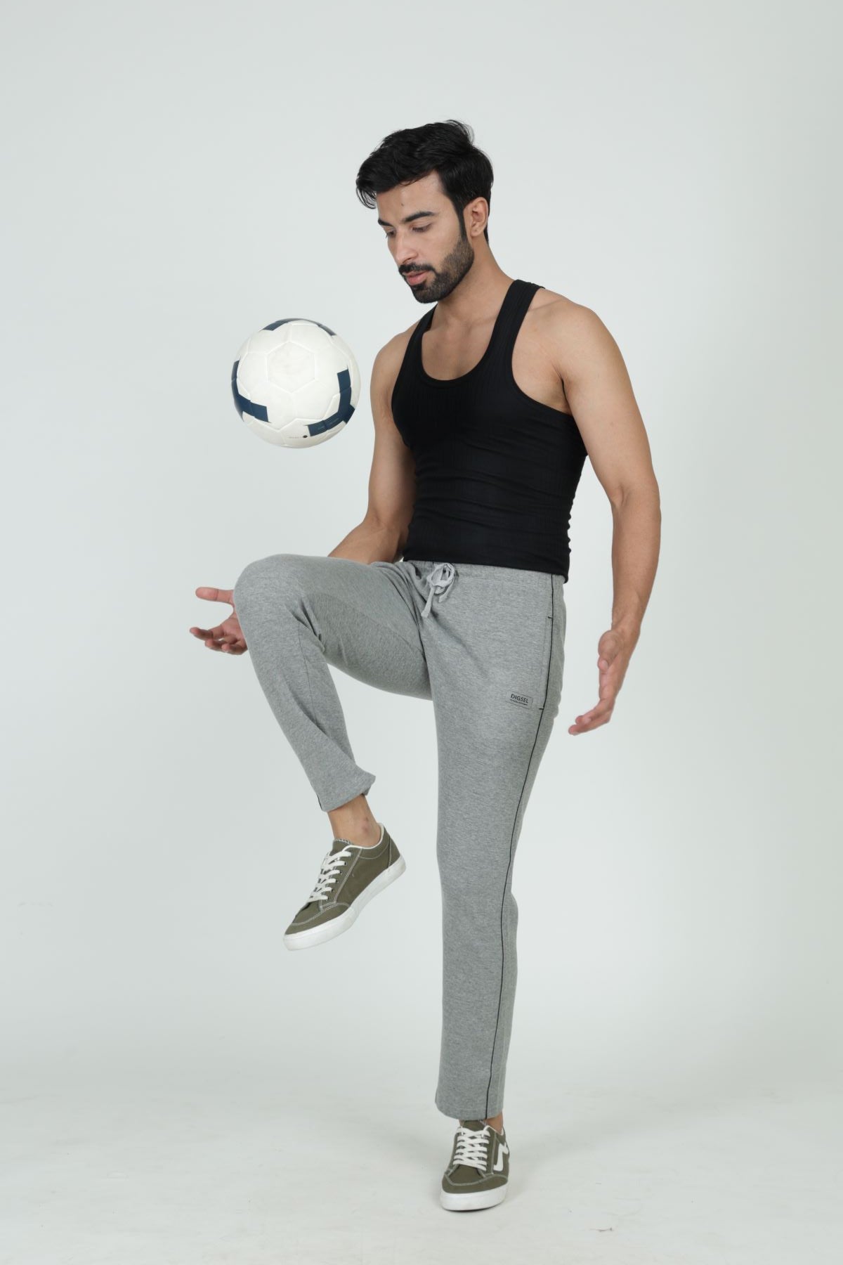 Digsel Men Premium Matty Tracks