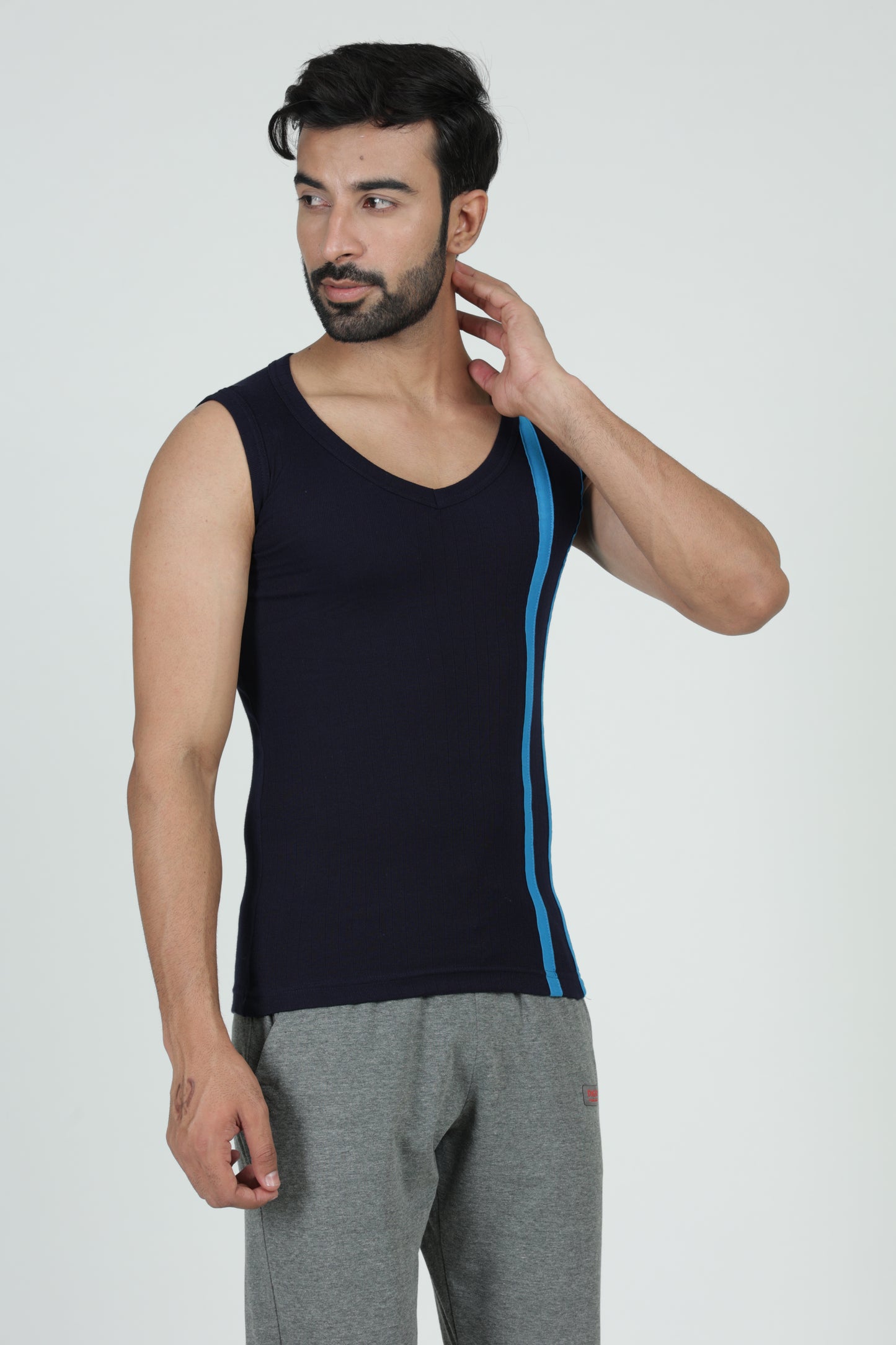 Men Designer Sleeveless Gymvests